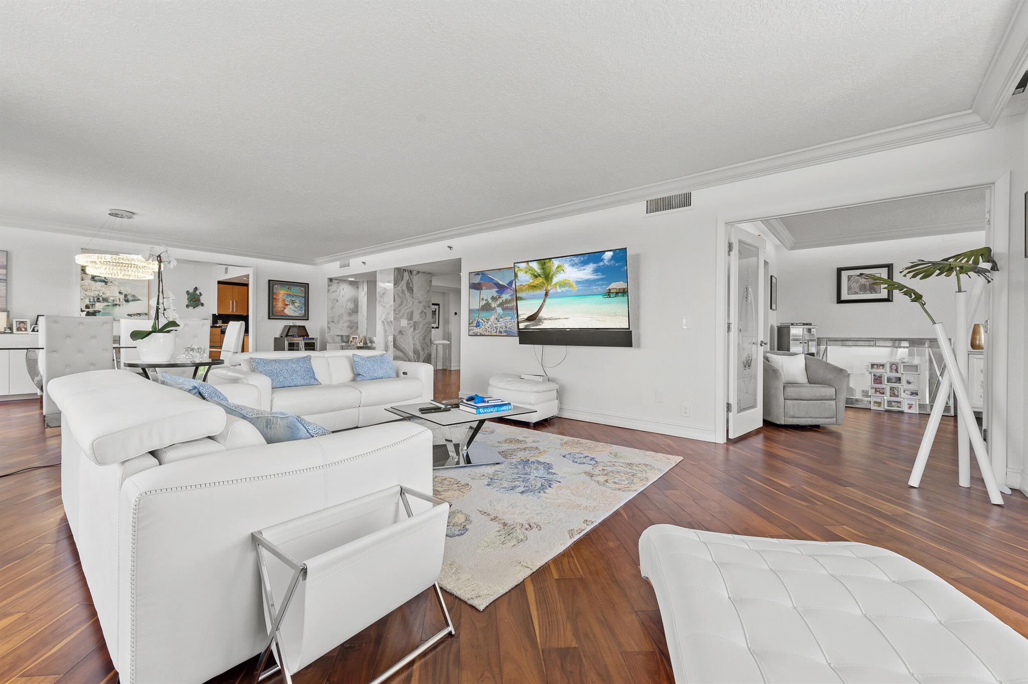 CARLTON CONDO - Residential Lease