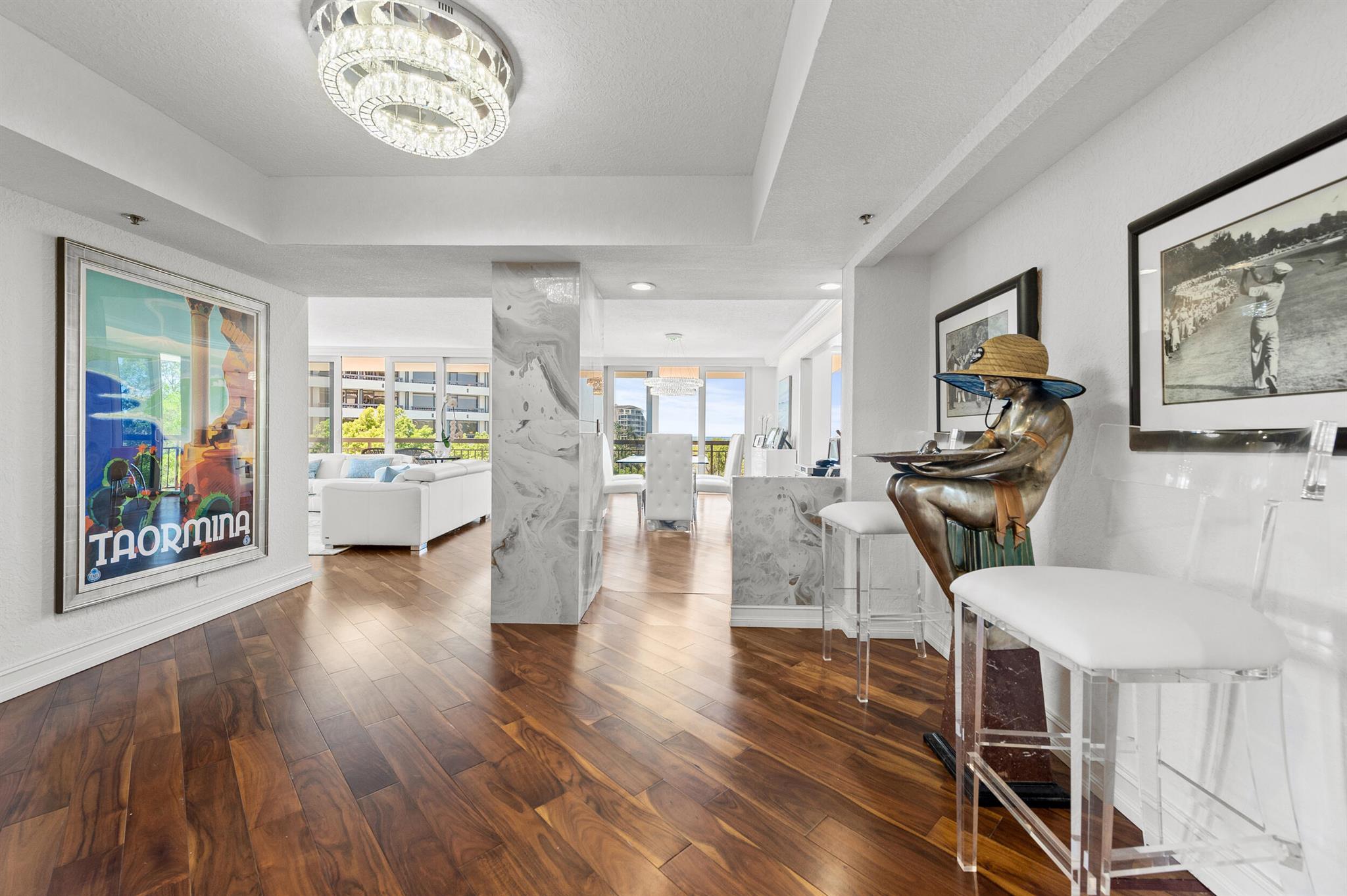 CARLTON CONDO - Residential Lease