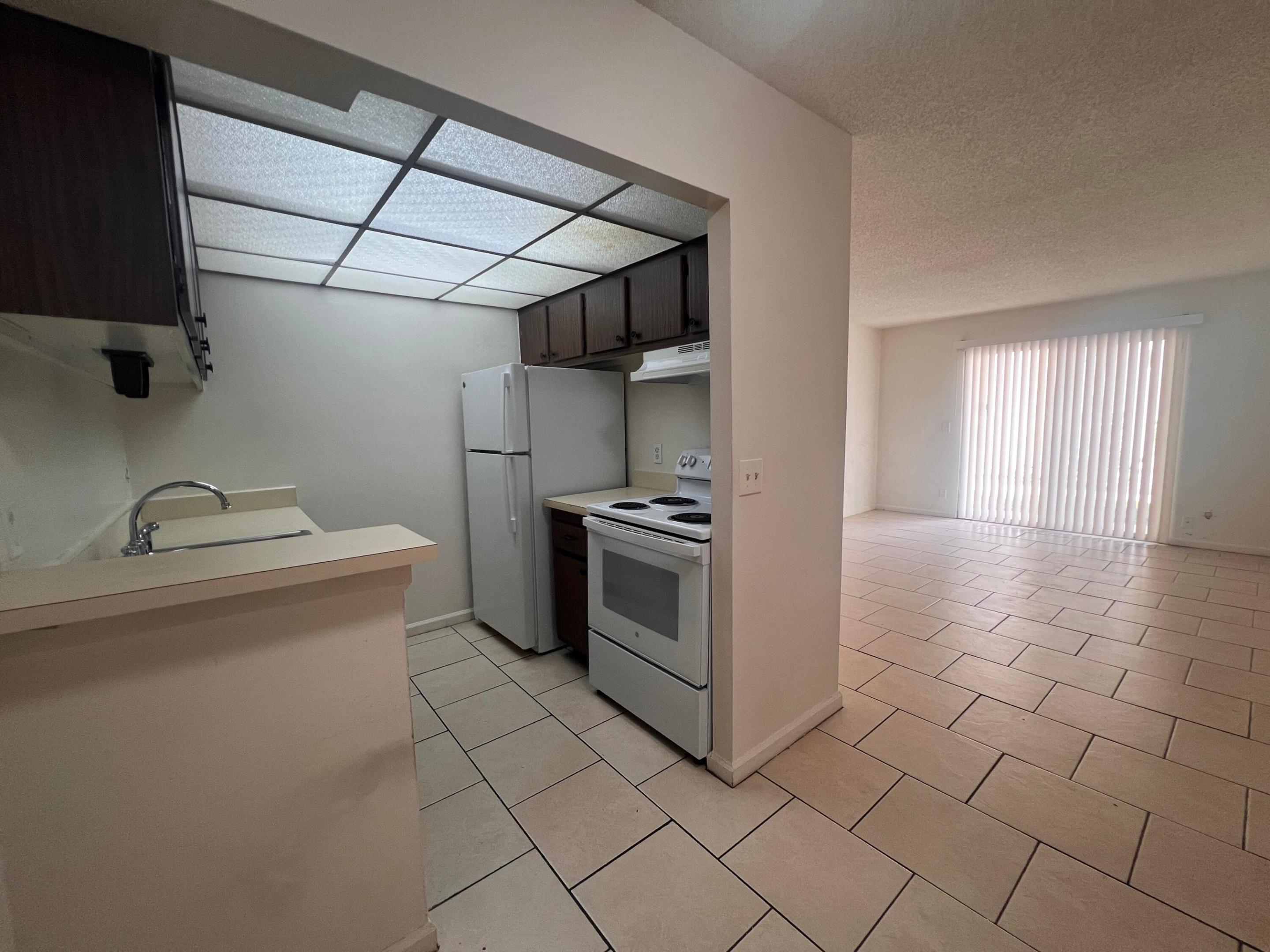 CROSS CREEK CONDO - Residential