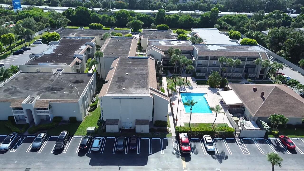 CROSS CREEK CONDO - Residential