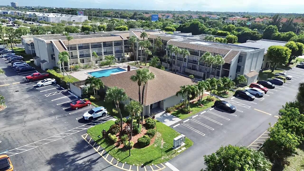 CROSS CREEK CONDO - Residential