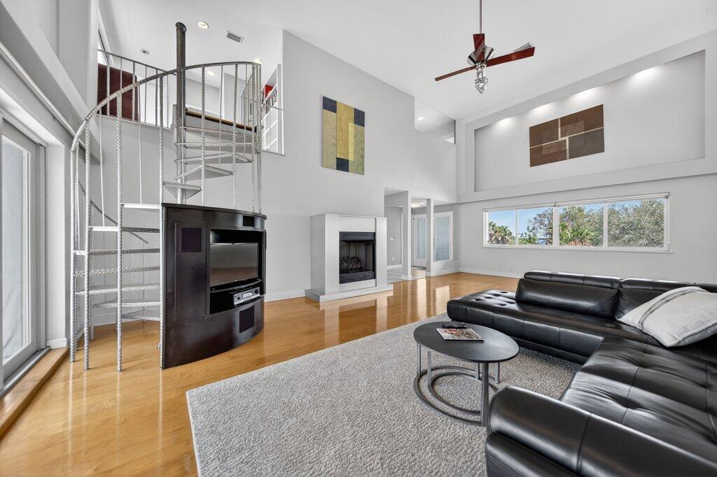 METES AND BOUNDS - Residential