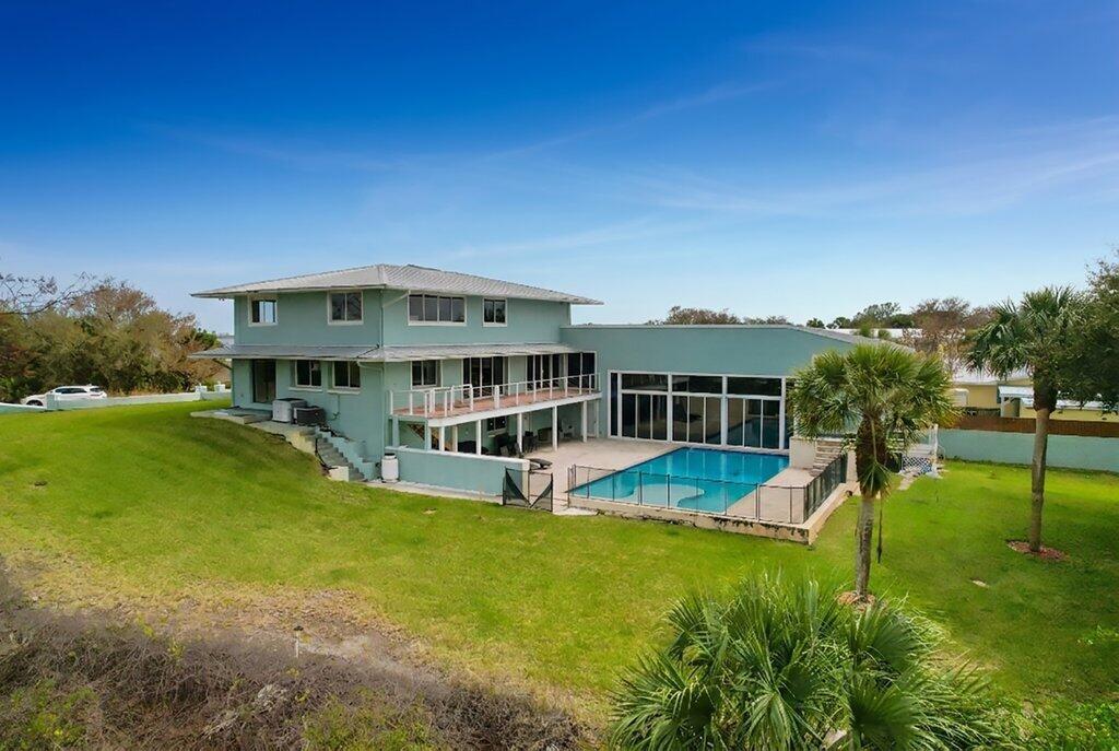 3712 E Mockingbird Hill