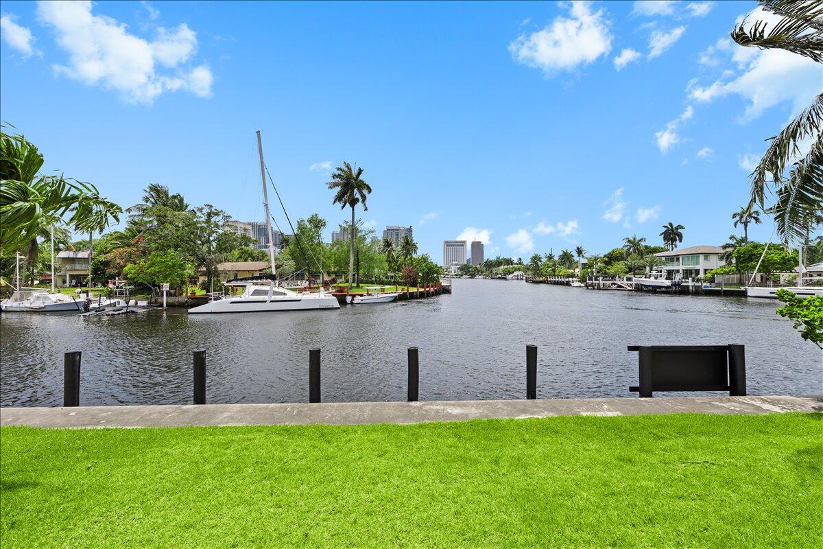 522 SW 9TH Terrace