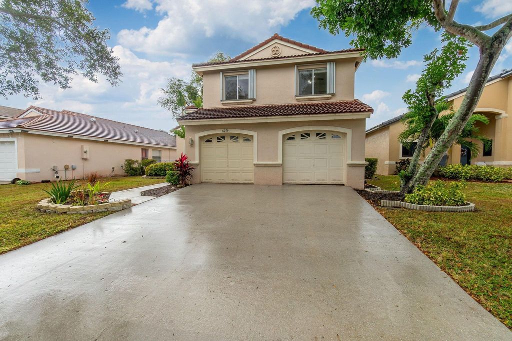 Photo of 6276 Grand Cypress Circle, Lake Worth, FL 33463 (MLS # F10495874)