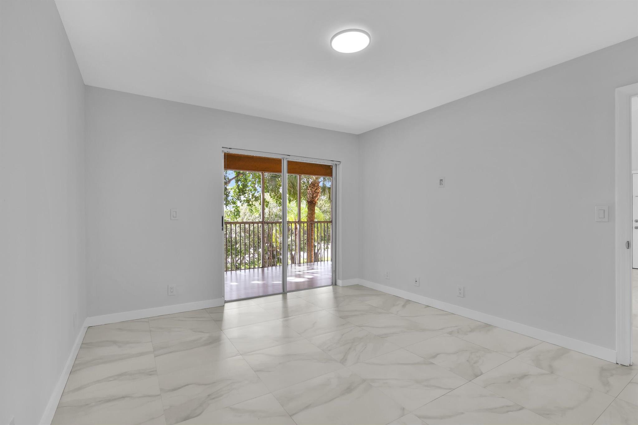 WINDWARD LAKES CONDO - Residential Lease