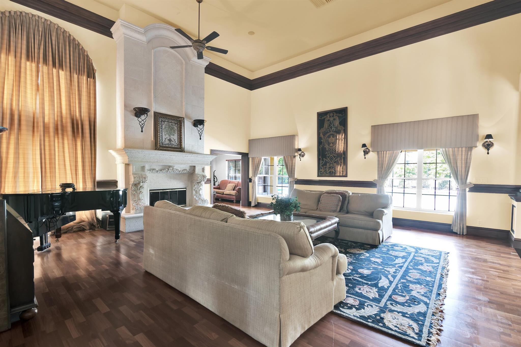 WINDWARD LAKES CONDO - Residential Lease