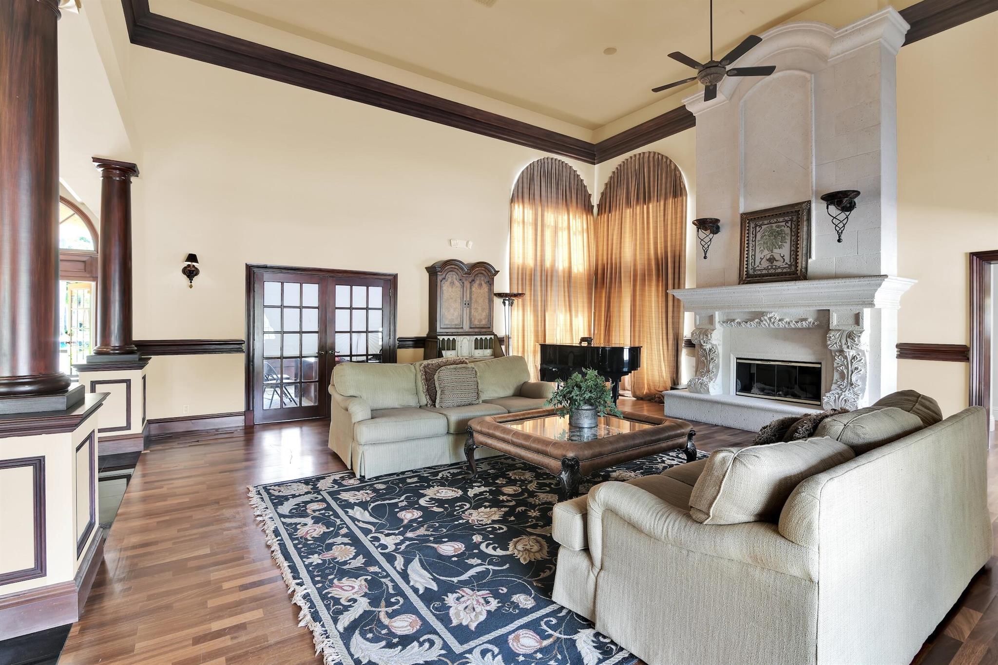 WINDWARD LAKES CONDO - Residential Lease