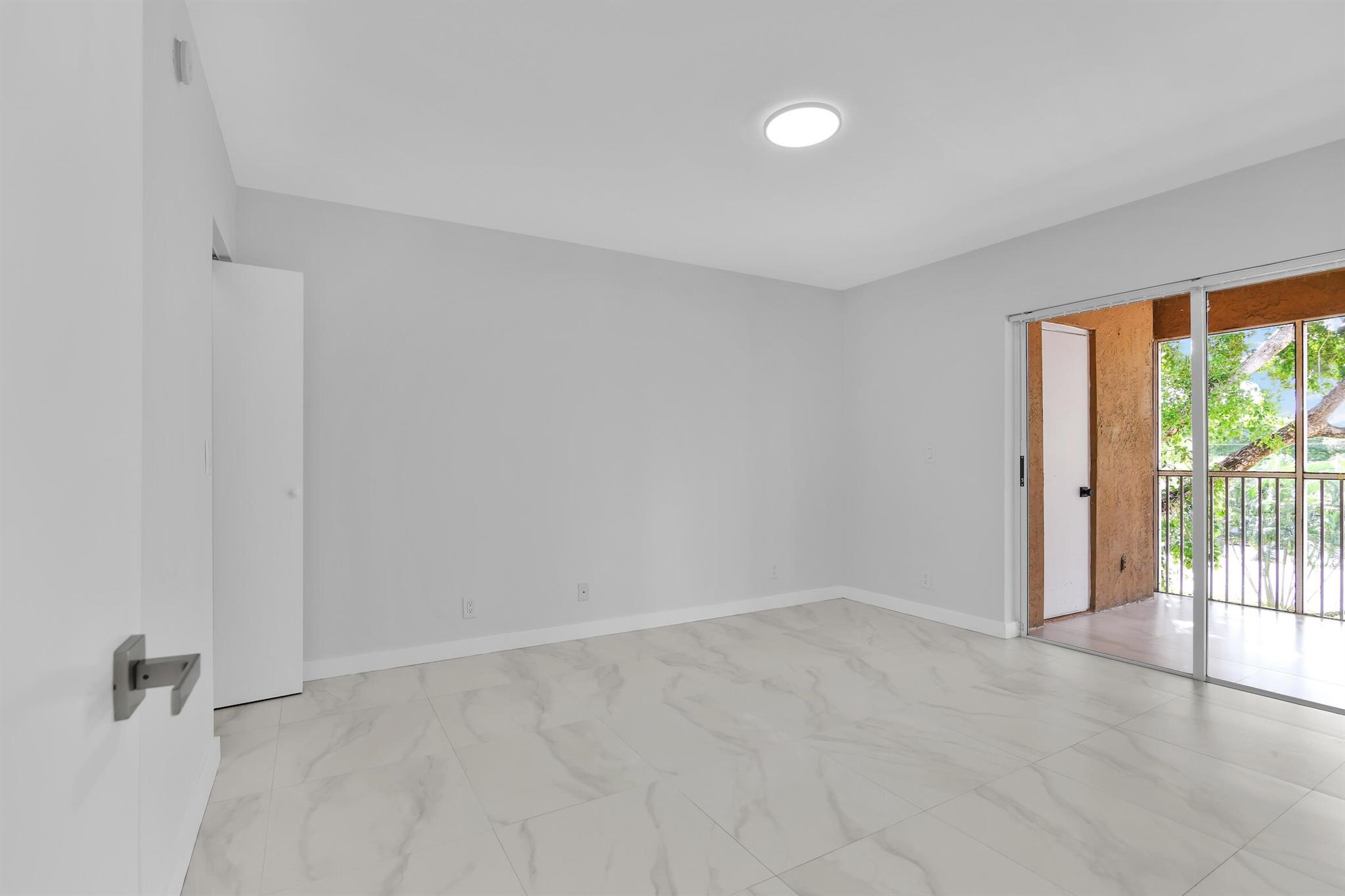 WINDWARD LAKES CONDO - Residential Lease