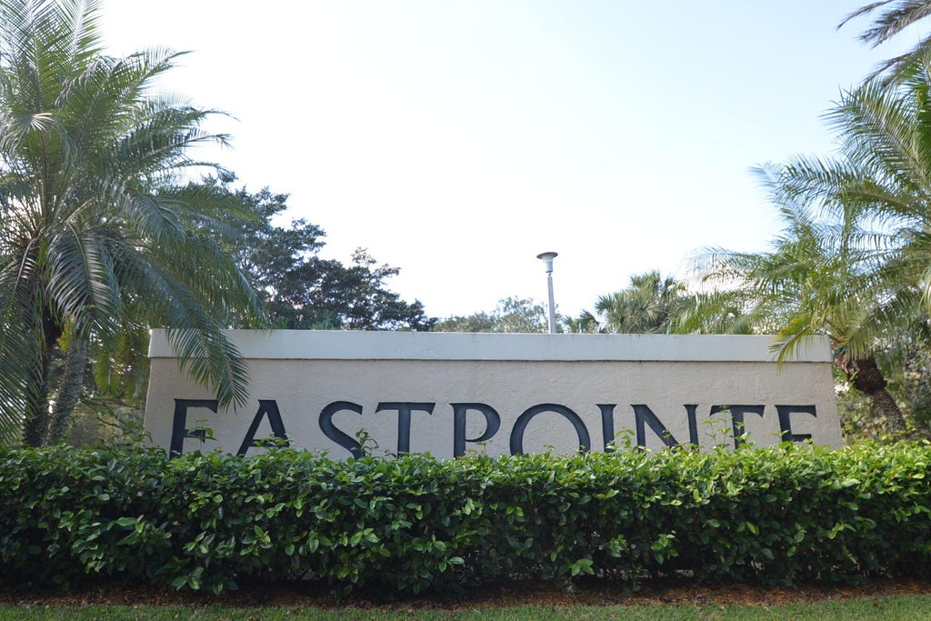 Photo of 13910 Cross Pointe Court, Palm Beach Gardens, FL 33418 (MLS # B26057494)