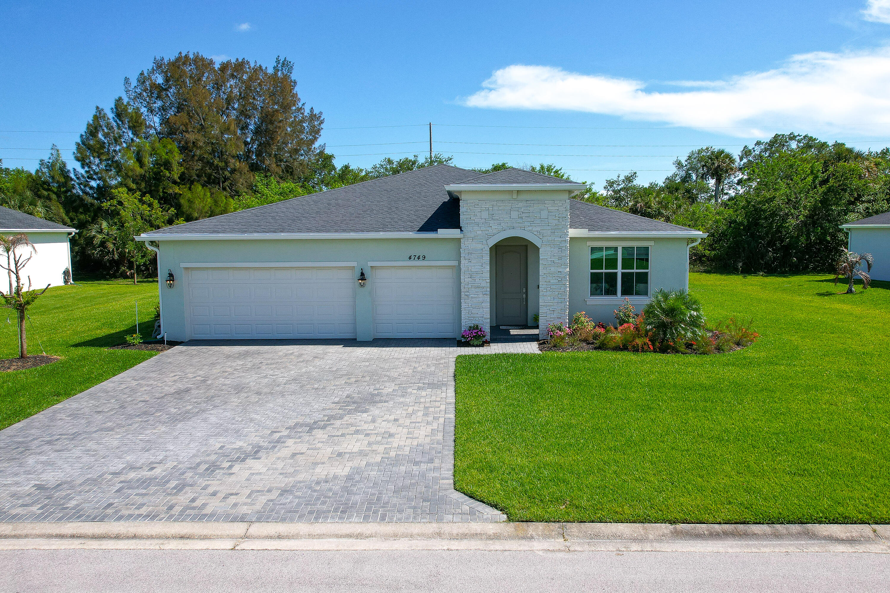 LAKES AT BROOKHAVEN - Residential