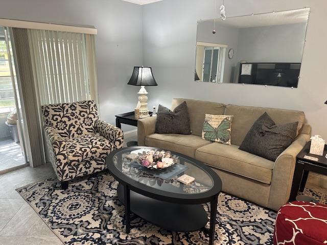 ORIOLE GARDENS THREE - Residential
