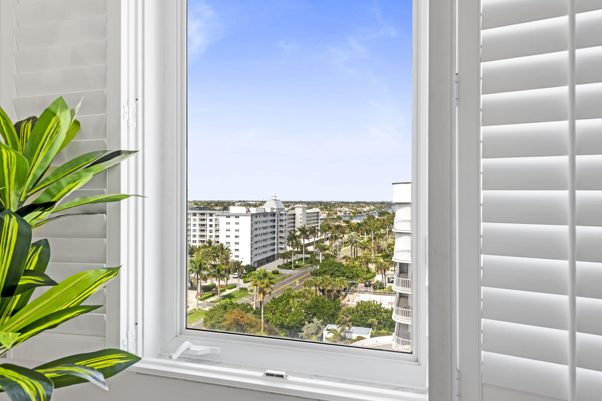 AMBASSADORS V NORTH CONDO - Residential