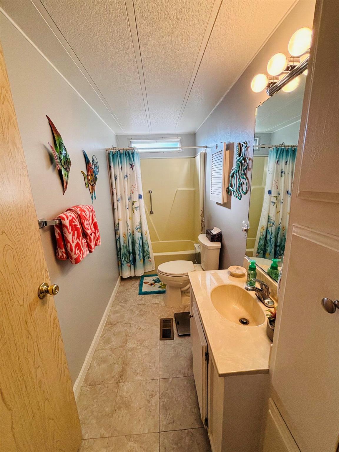 Spanish Lakes Golf Villag - Residential