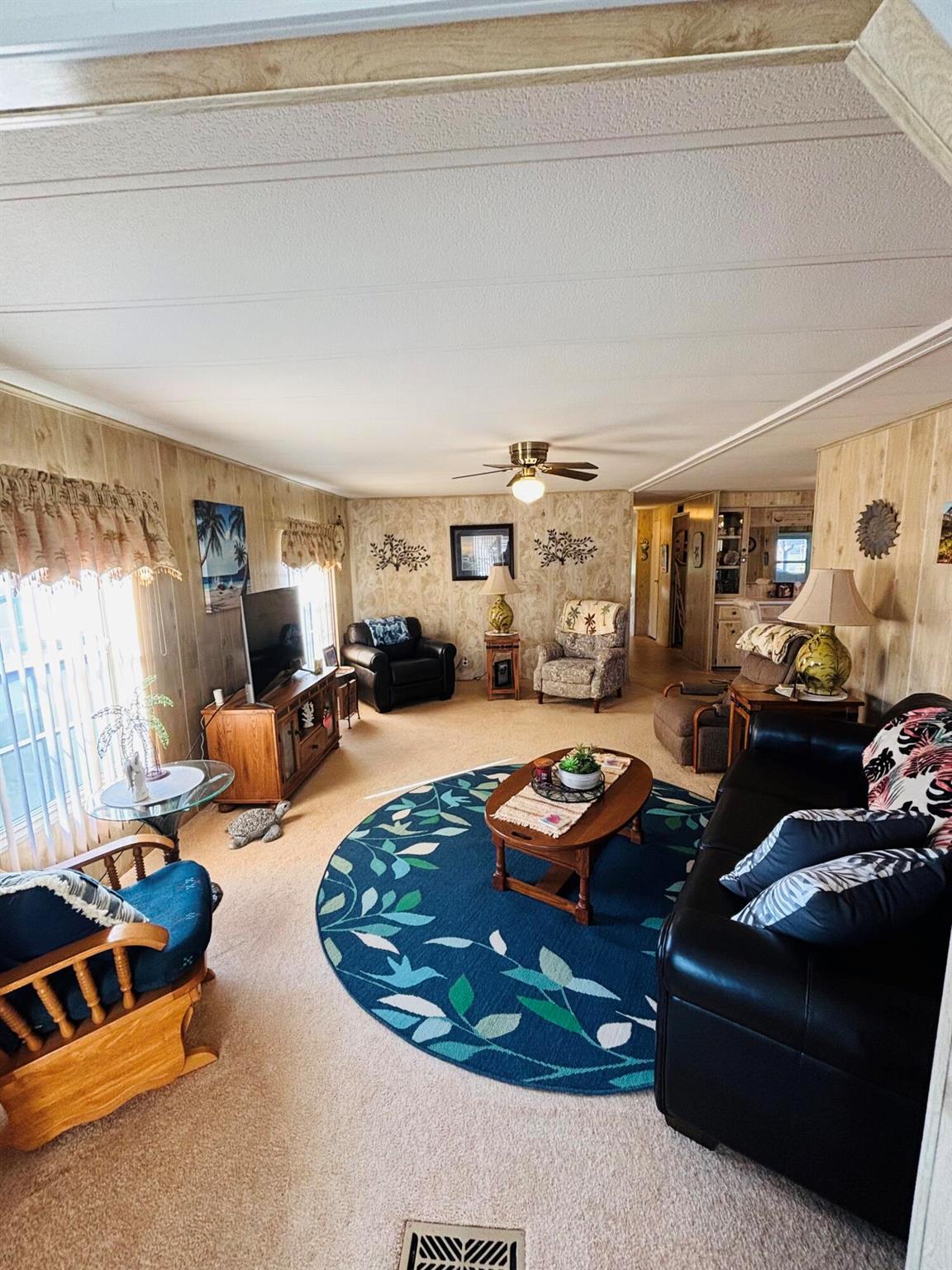 Spanish Lakes Golf Villag - Residential