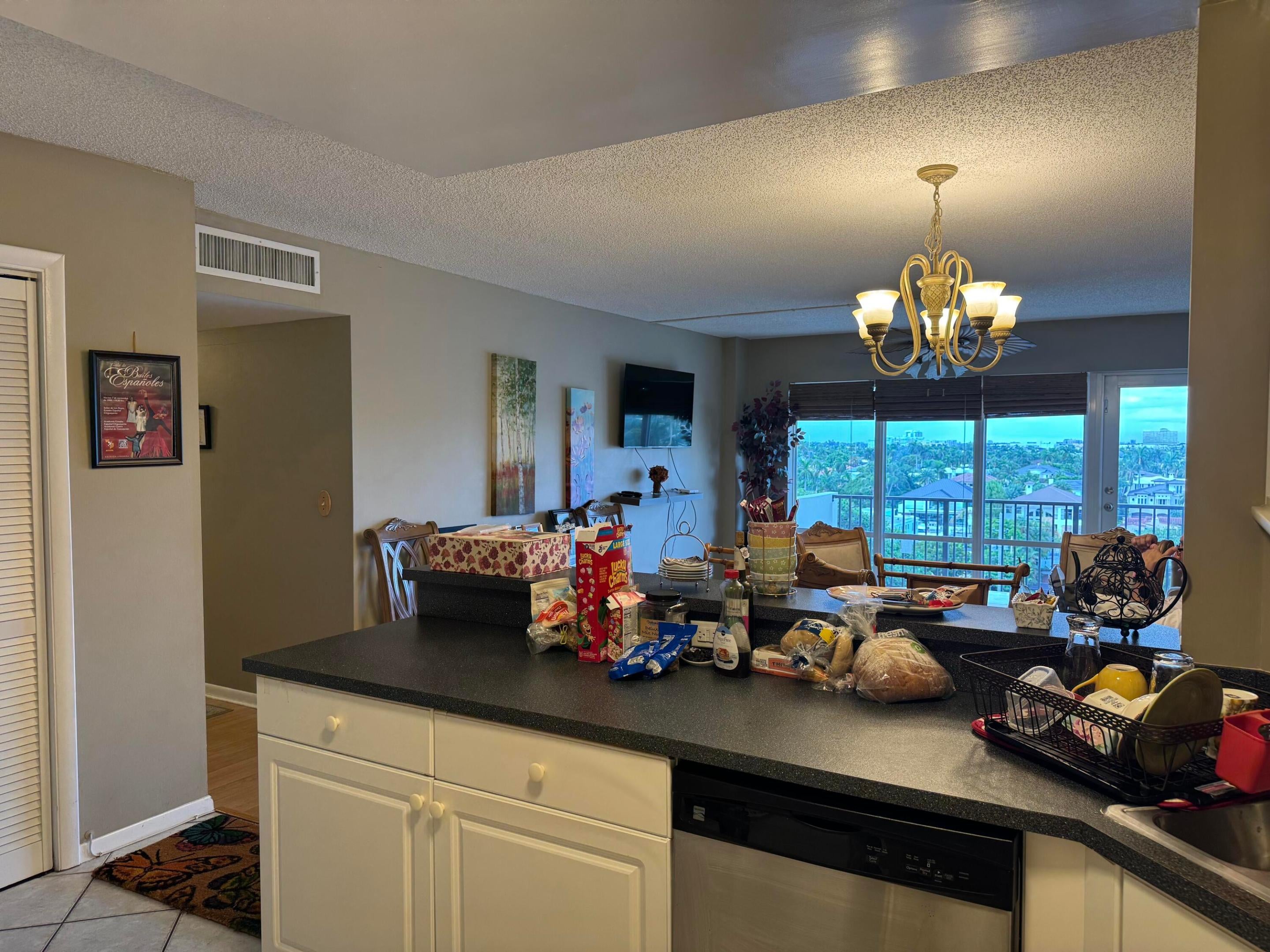 340 SUNSET Drive 808