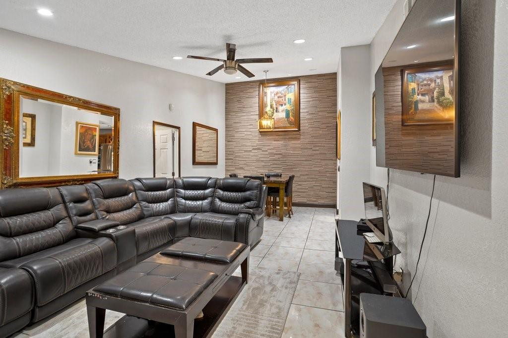 Nob Hill At Welleby - Residential