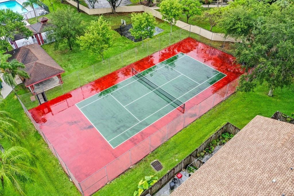 Nob Hill At Welleby - Residential