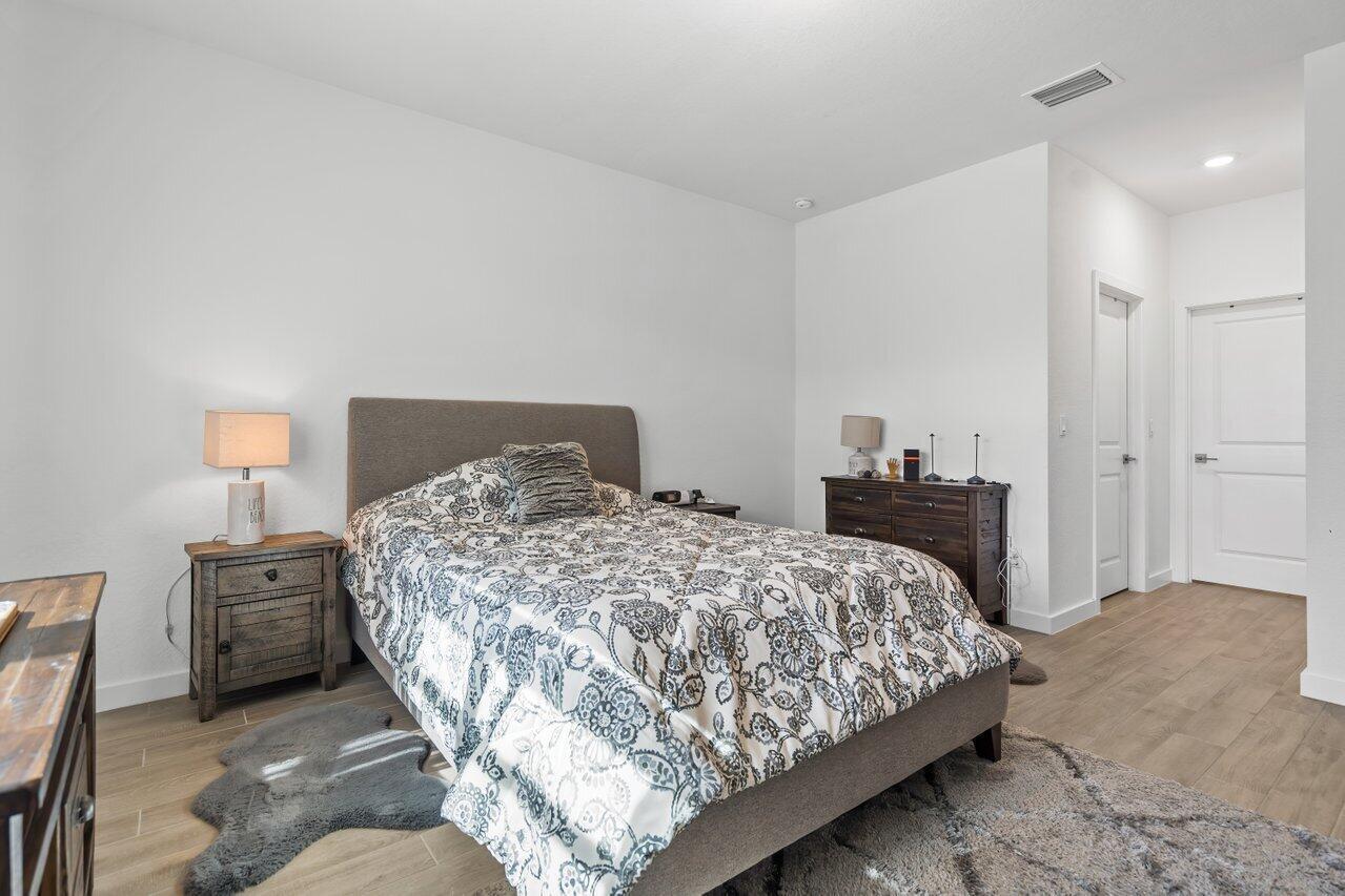 Seawalk - Residential