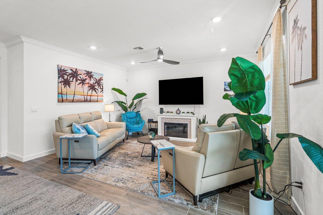 Seawalk - Residential