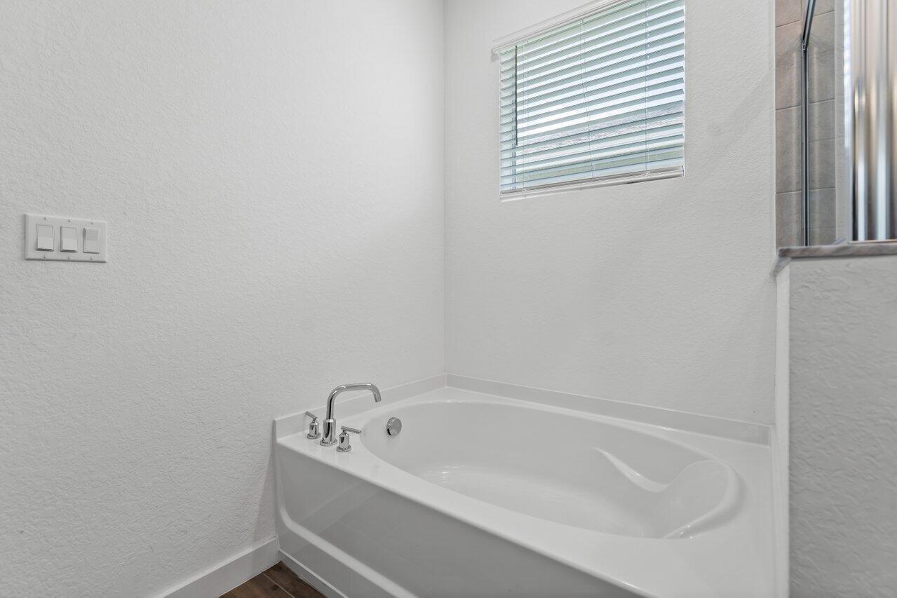 Seawalk - Residential