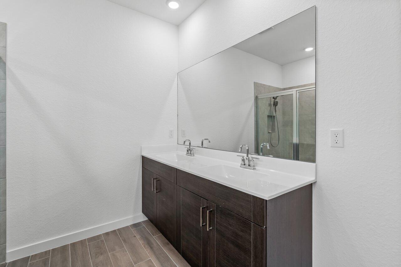 Seawalk - Residential