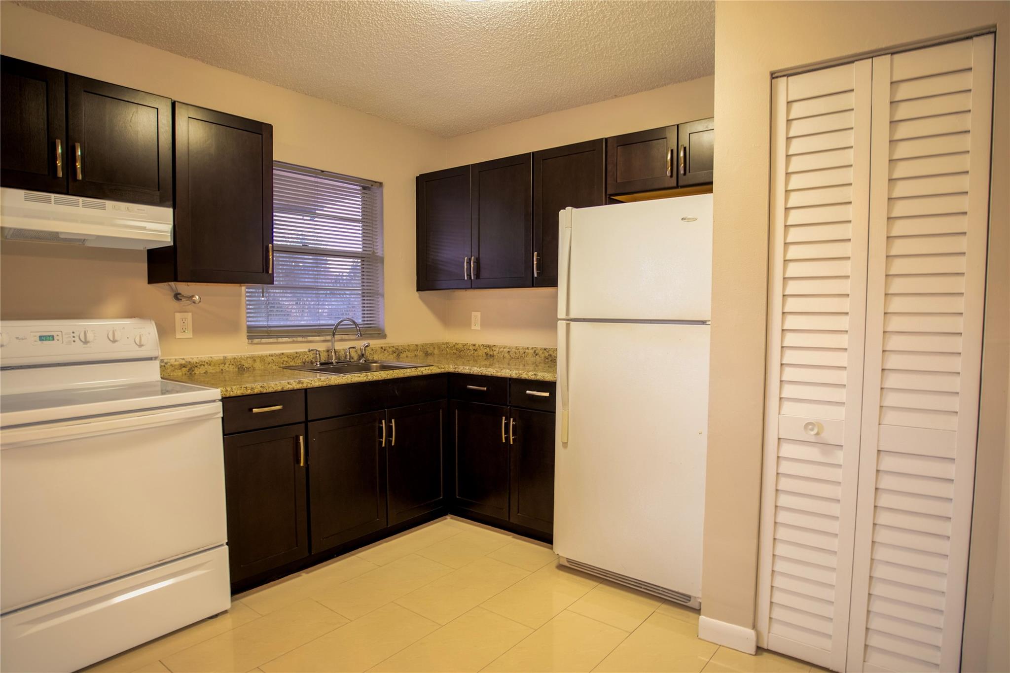 Village On The Lake Condo - Residential Lease