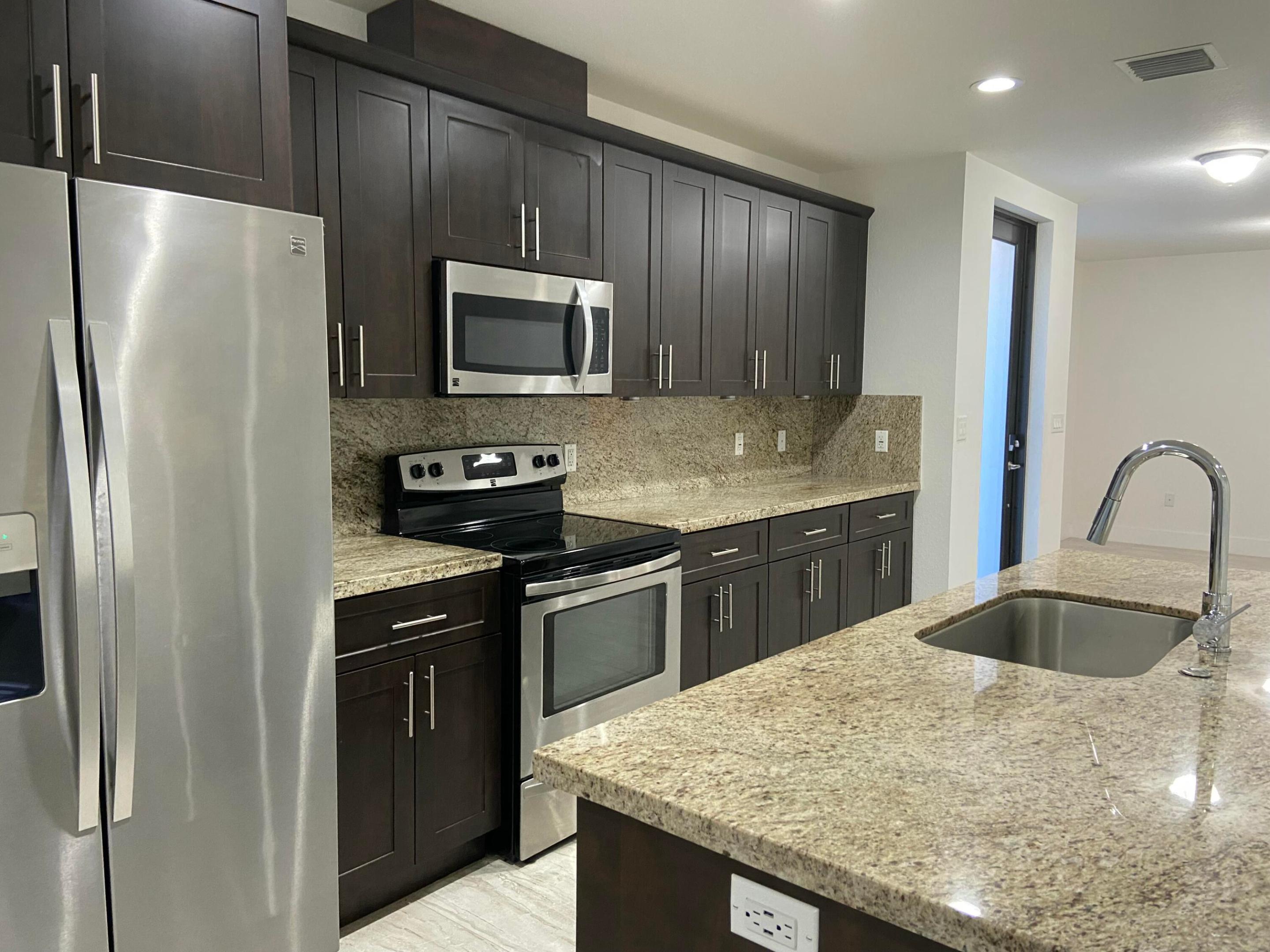 CASA DEL SOL - Residential Lease