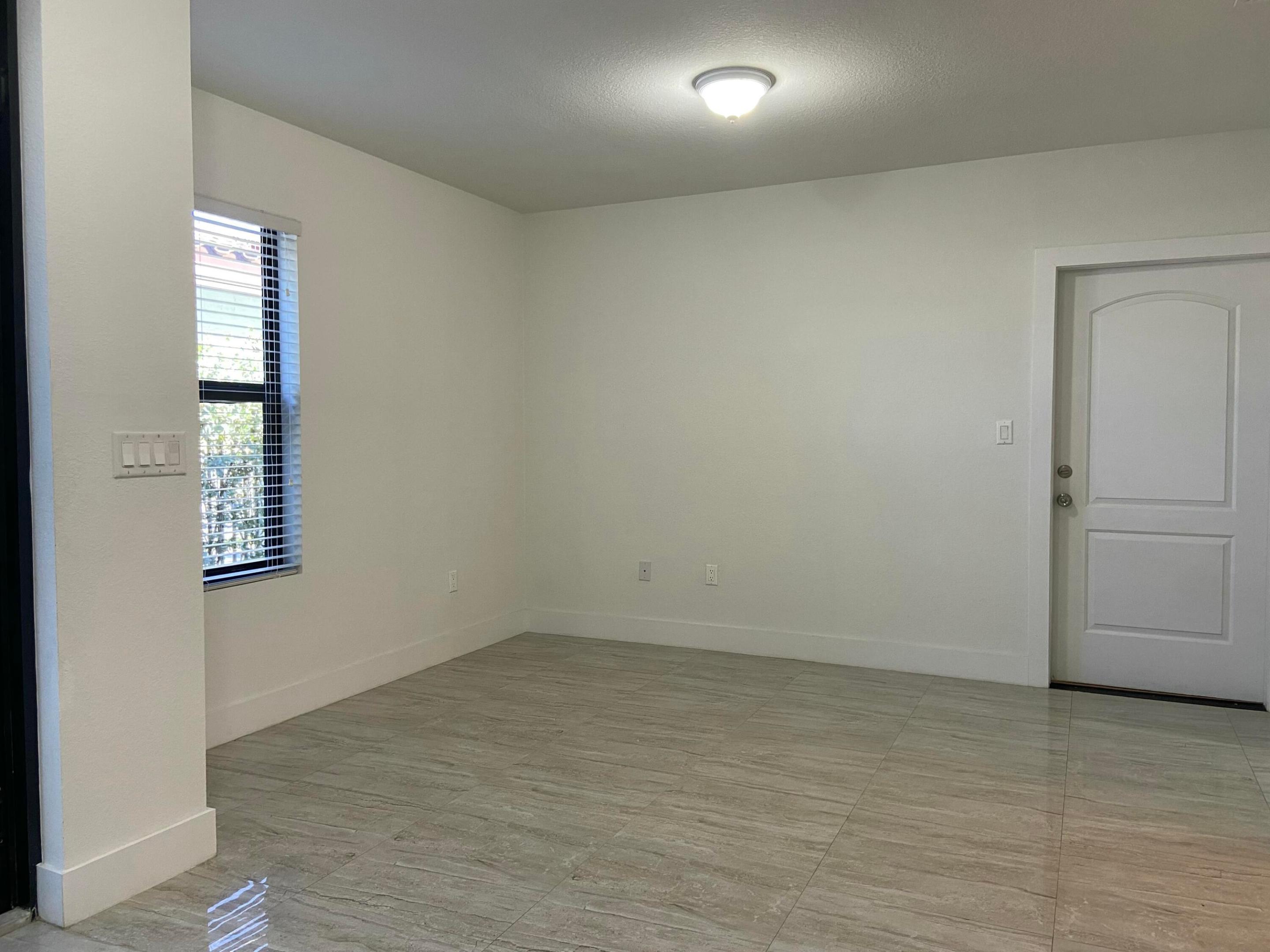 CASA DEL SOL - Residential Lease