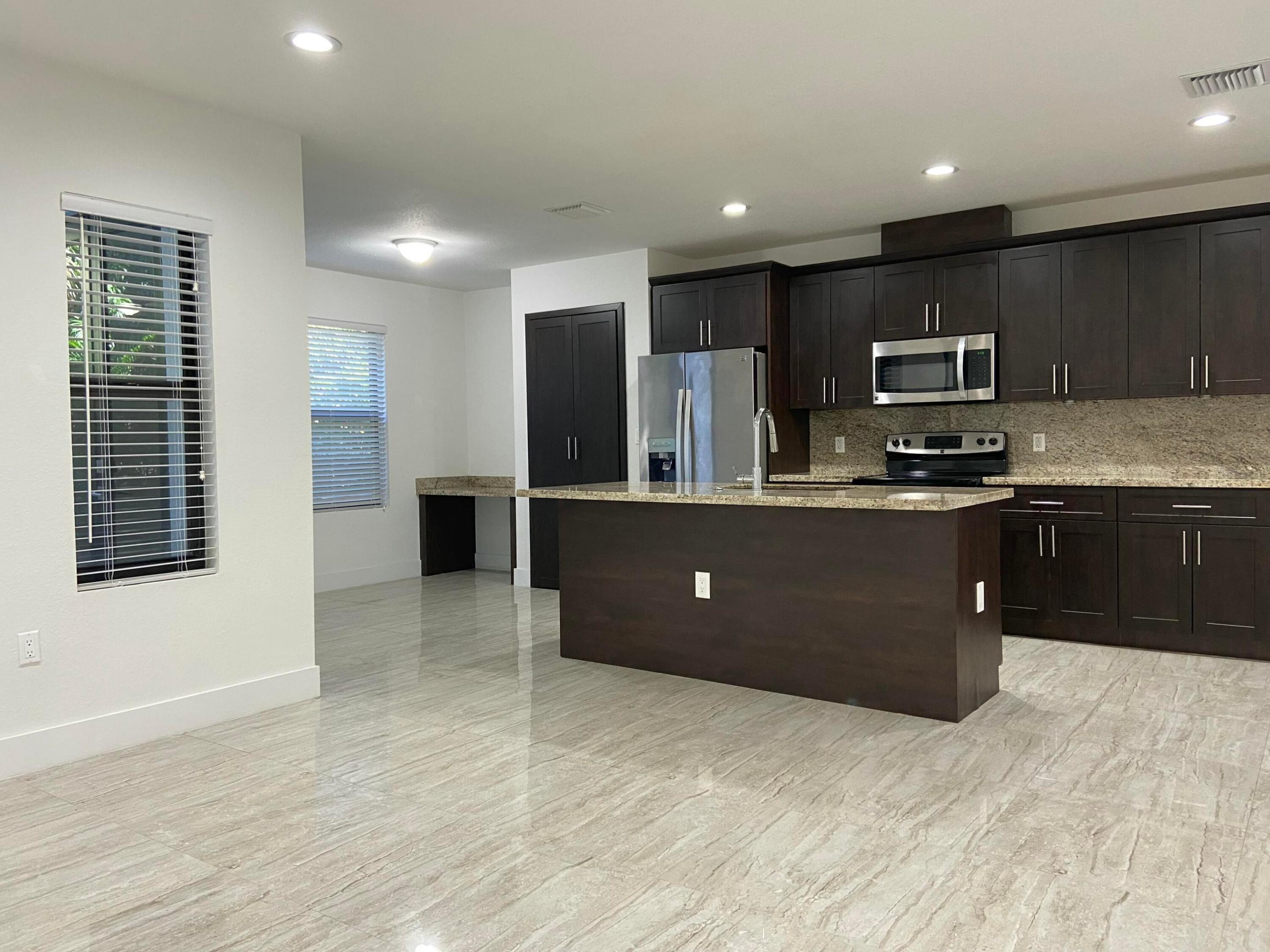 CASA DEL SOL - Residential Lease