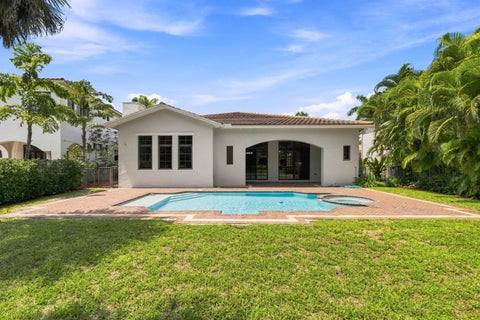 Tiny photo for 8166 Emerald Avenue, Parkland, FL 33076 (MLS # B26075089)