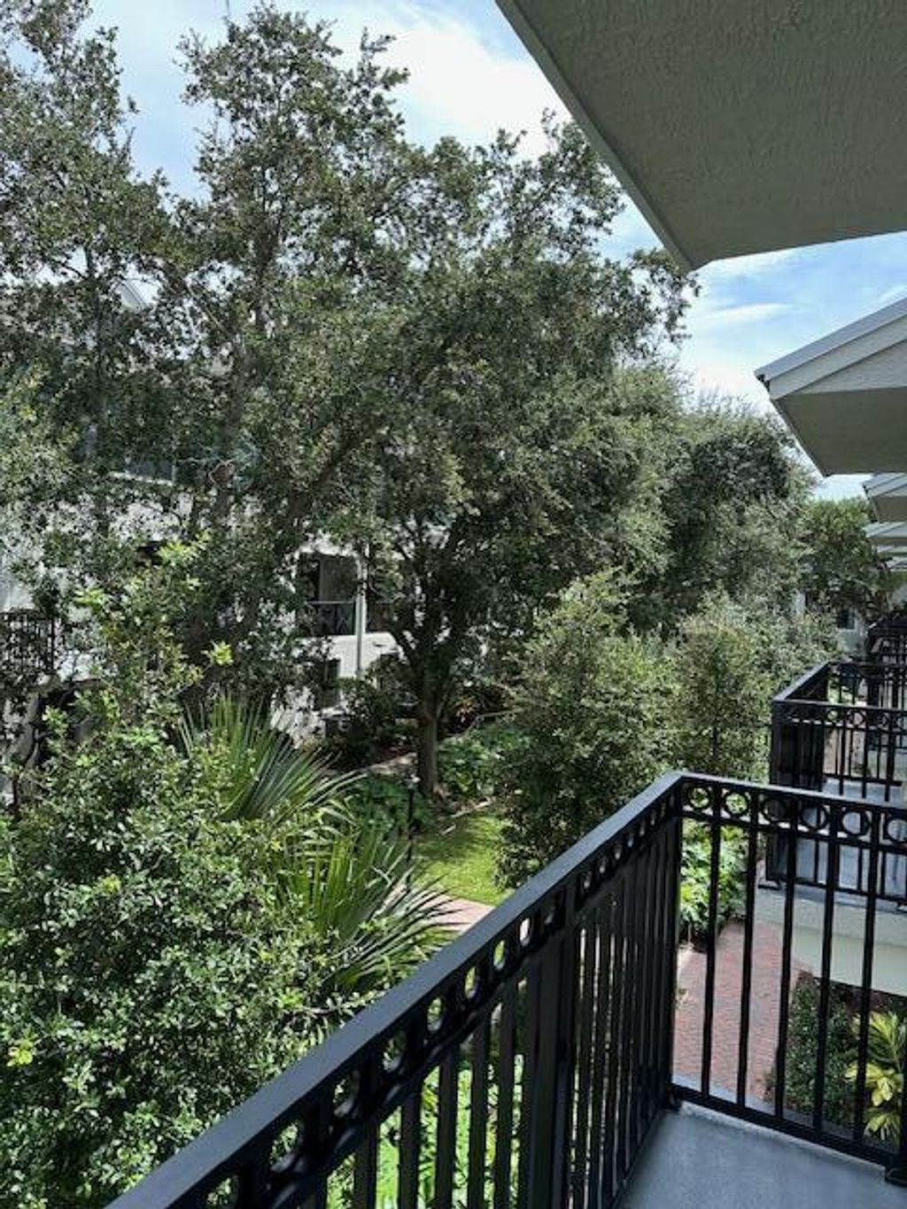 Photo of 78 Atlantic Grove Way, Delray Beach, FL 33444 (MLS # R11022567)