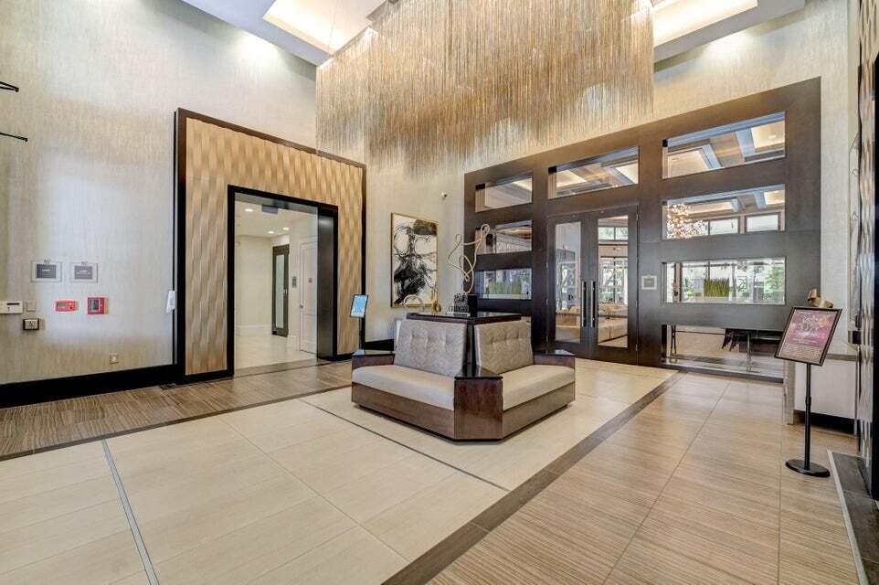 SEVEN BRIDGES - Residential