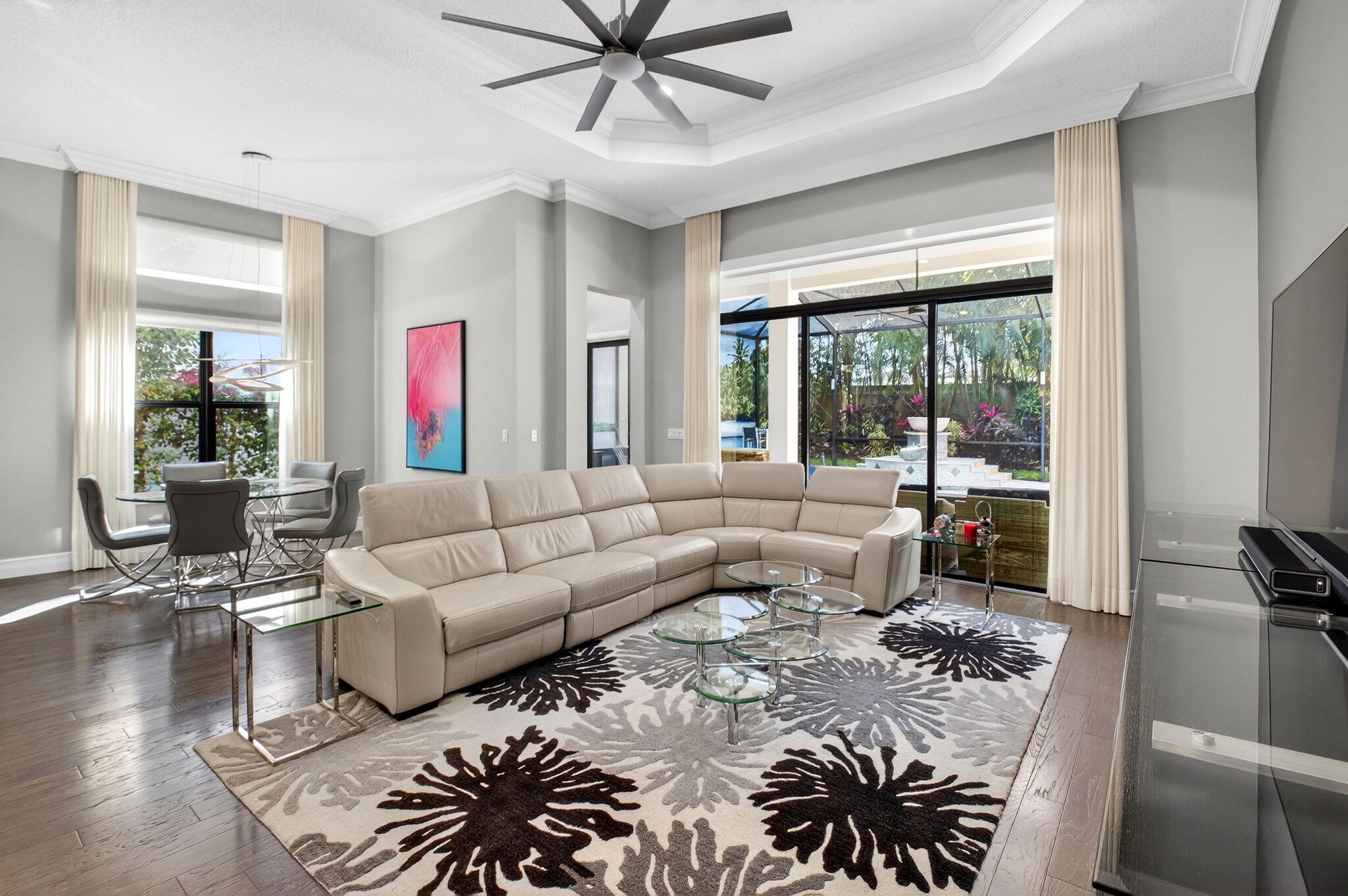 SEVEN BRIDGES - Residential