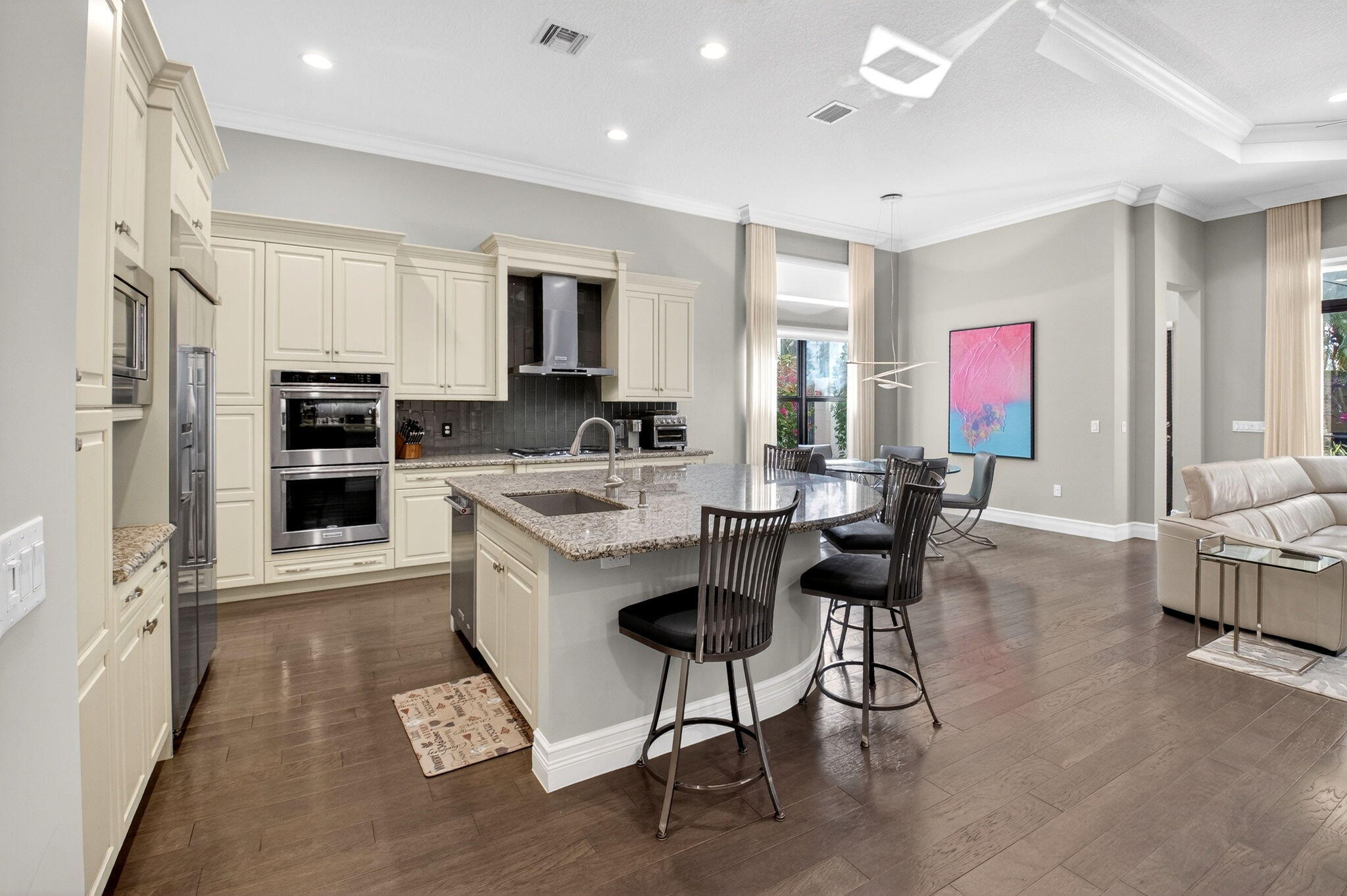 SEVEN BRIDGES - Residential