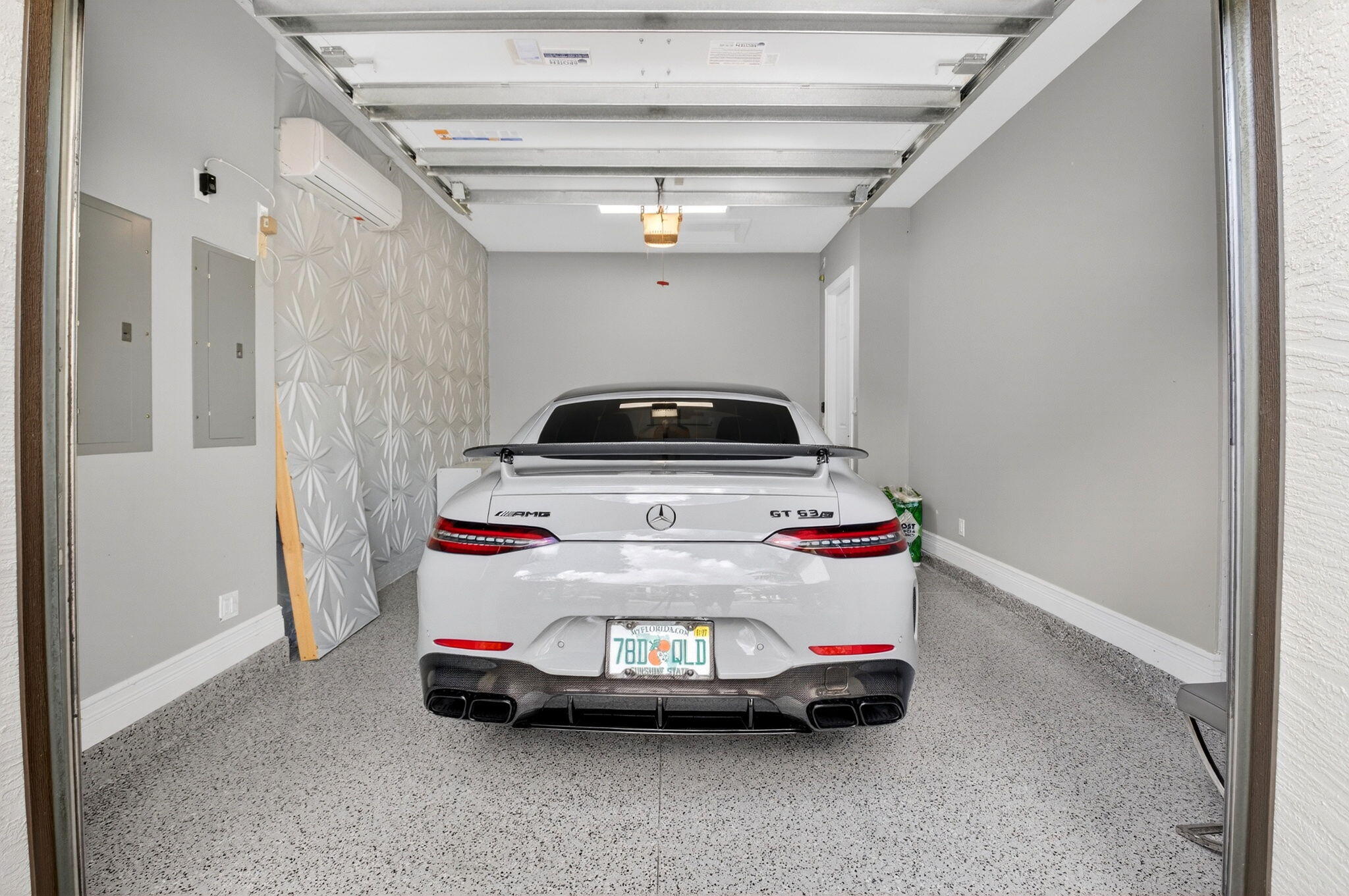 SEVEN BRIDGES - Residential