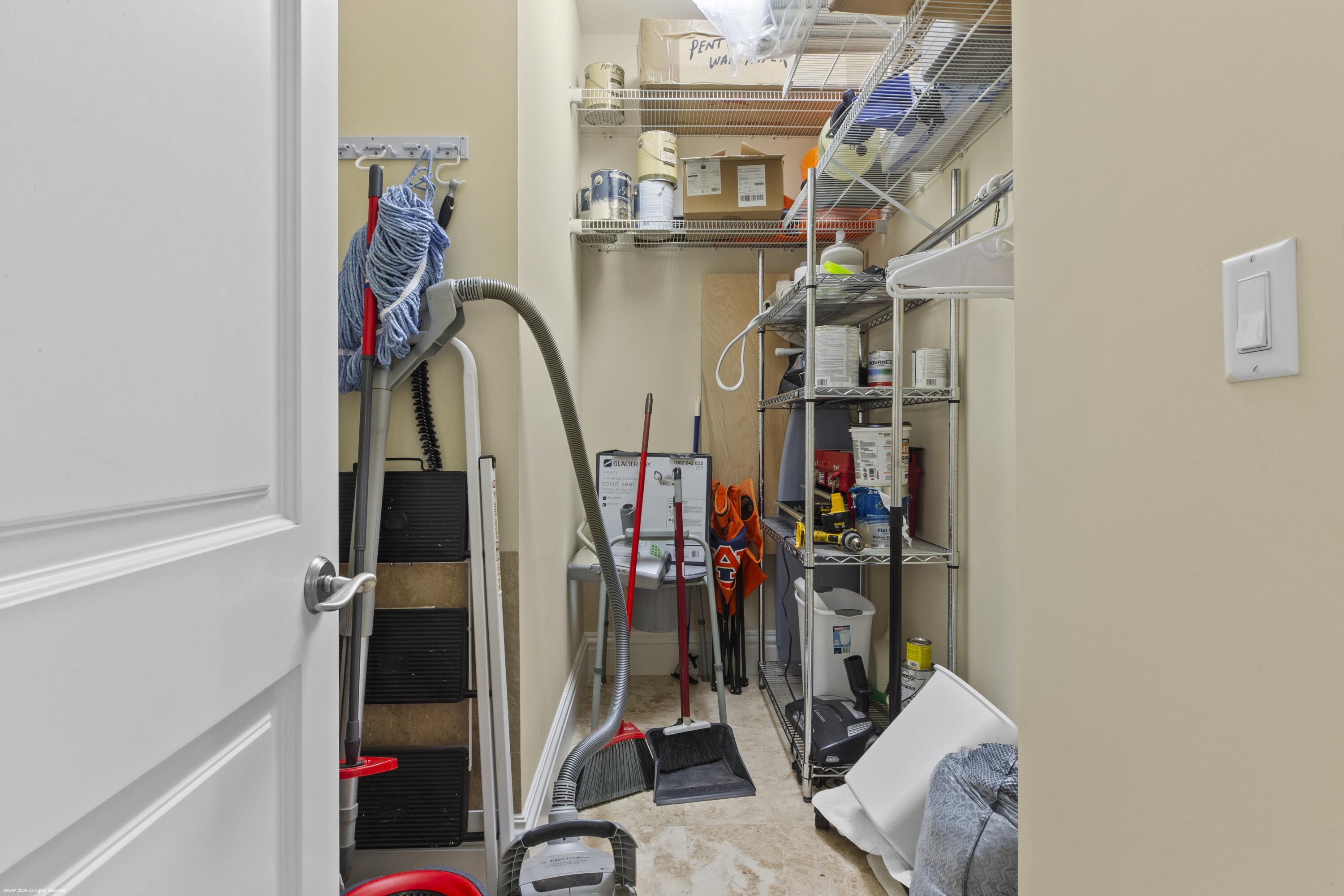 ONE SINGER ISLAND CONDO - Residential