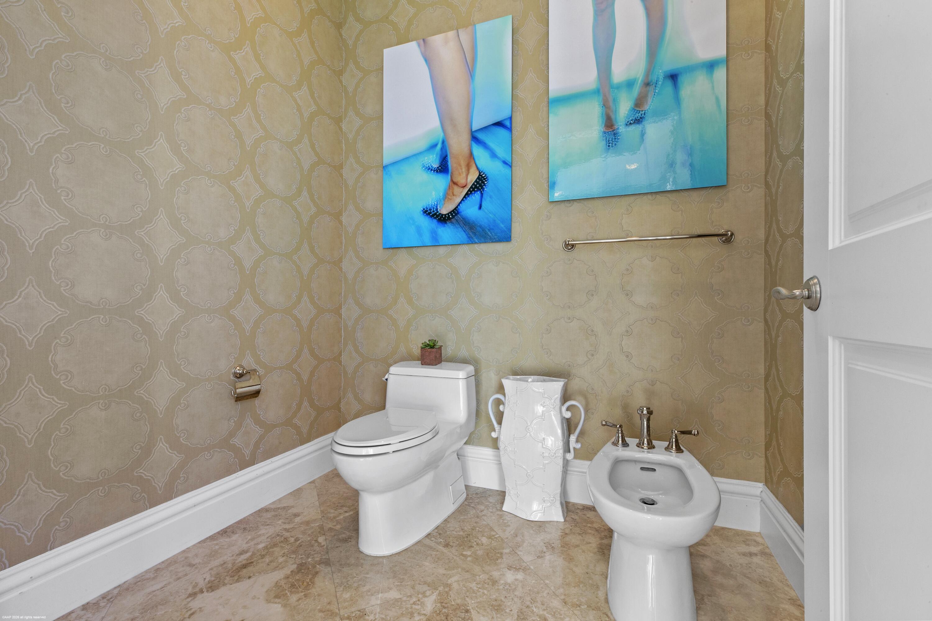 ONE SINGER ISLAND CONDO - Residential