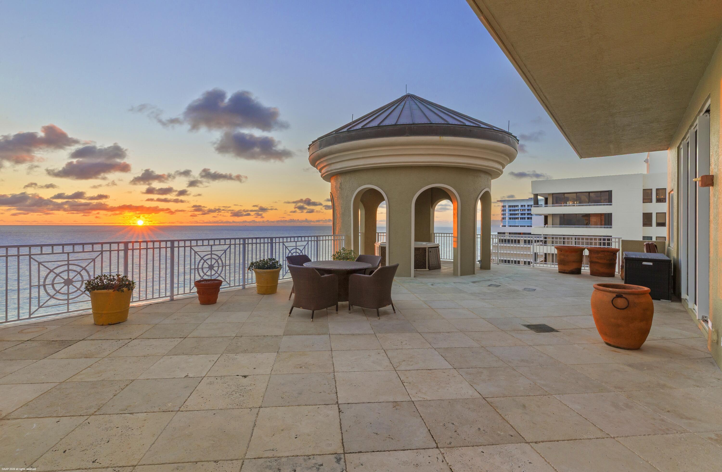 ONE SINGER ISLAND CONDO - Residential