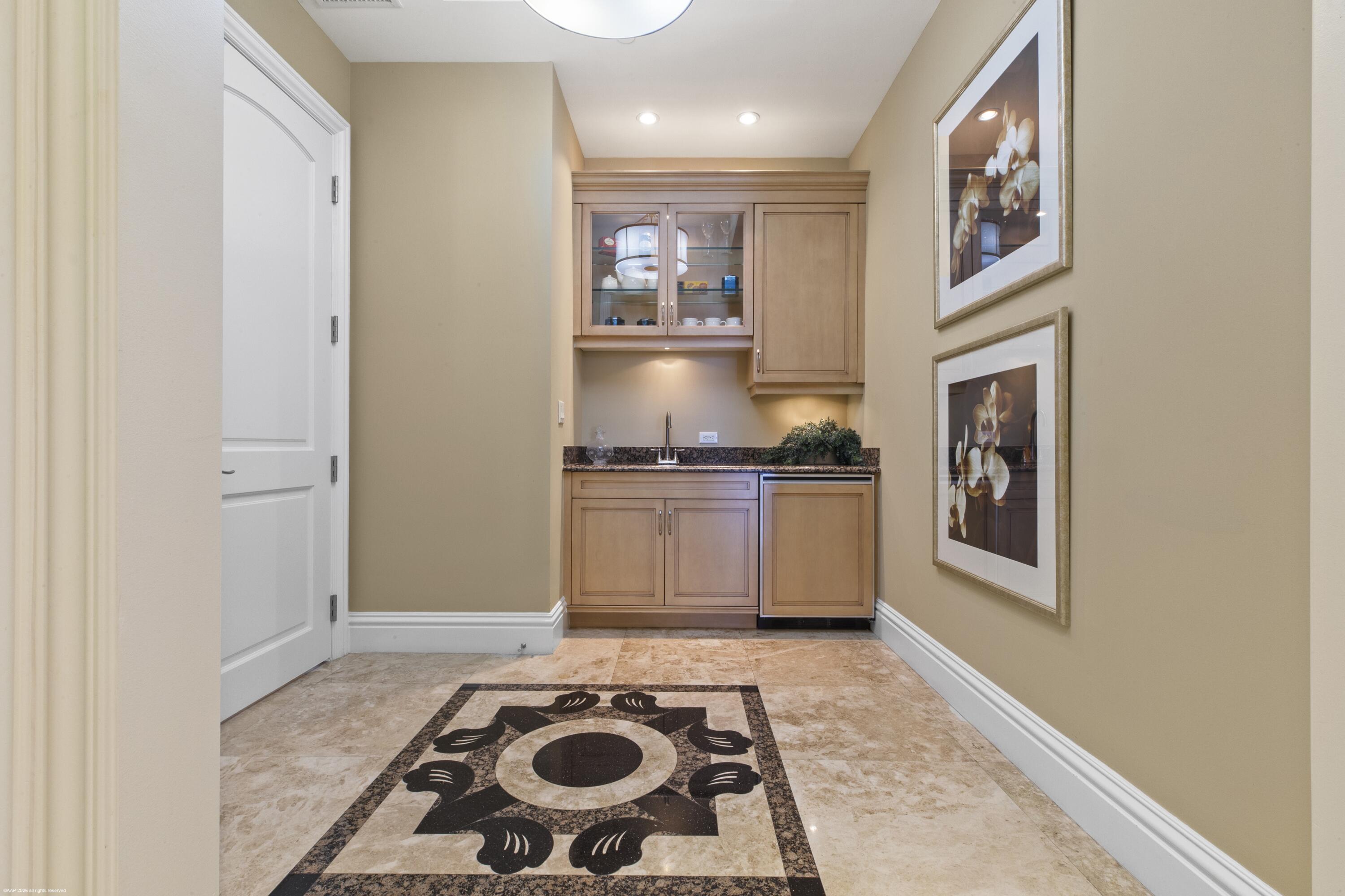 ONE SINGER ISLAND CONDO - Residential