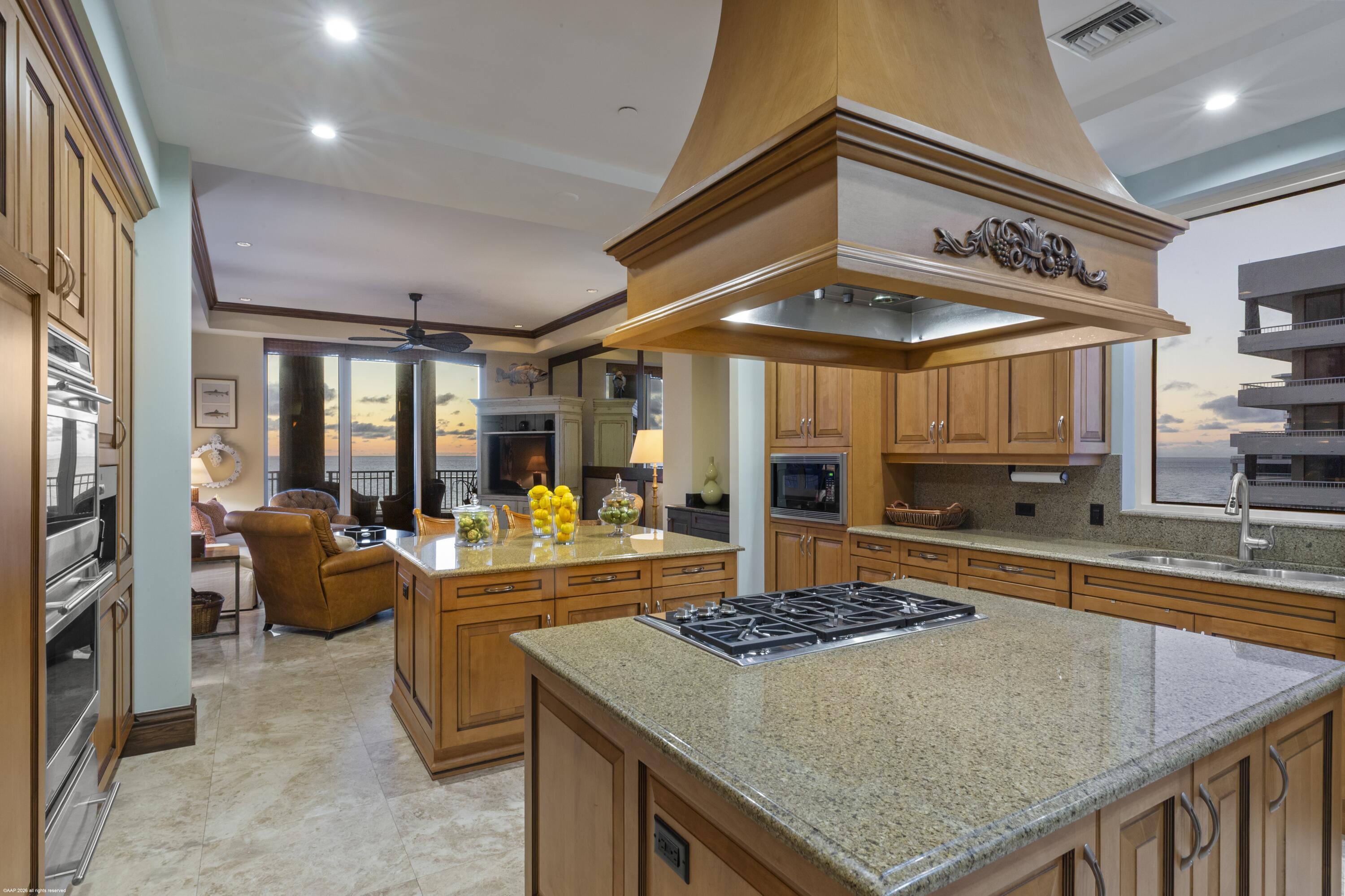 ONE SINGER ISLAND CONDO - Residential