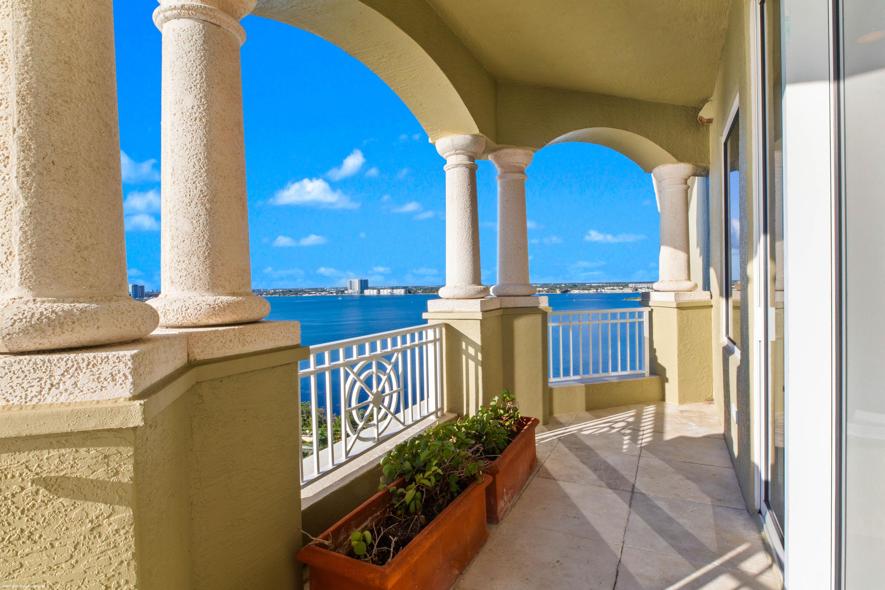ONE SINGER ISLAND CONDO - Residential