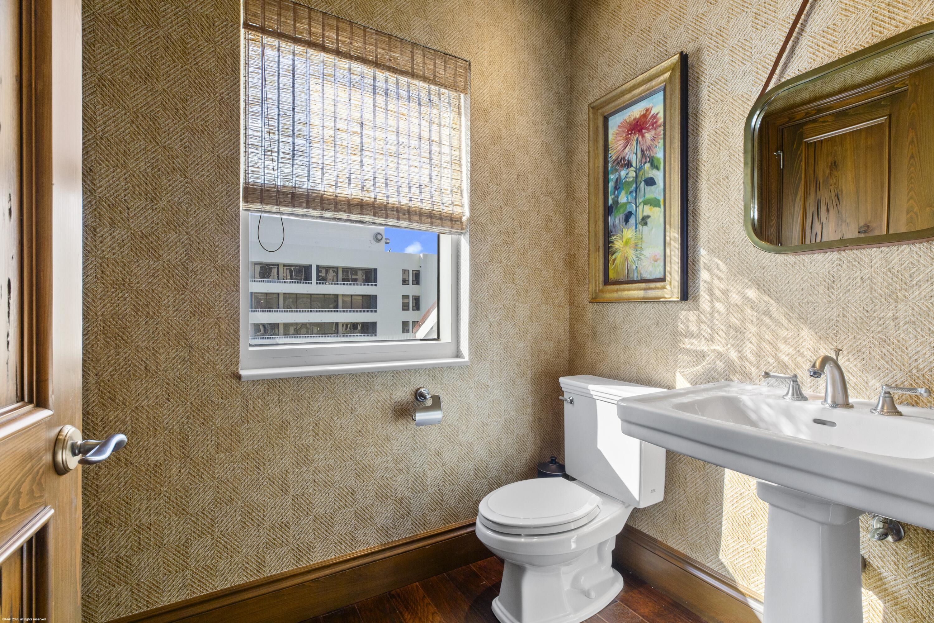 ONE SINGER ISLAND CONDO - Residential