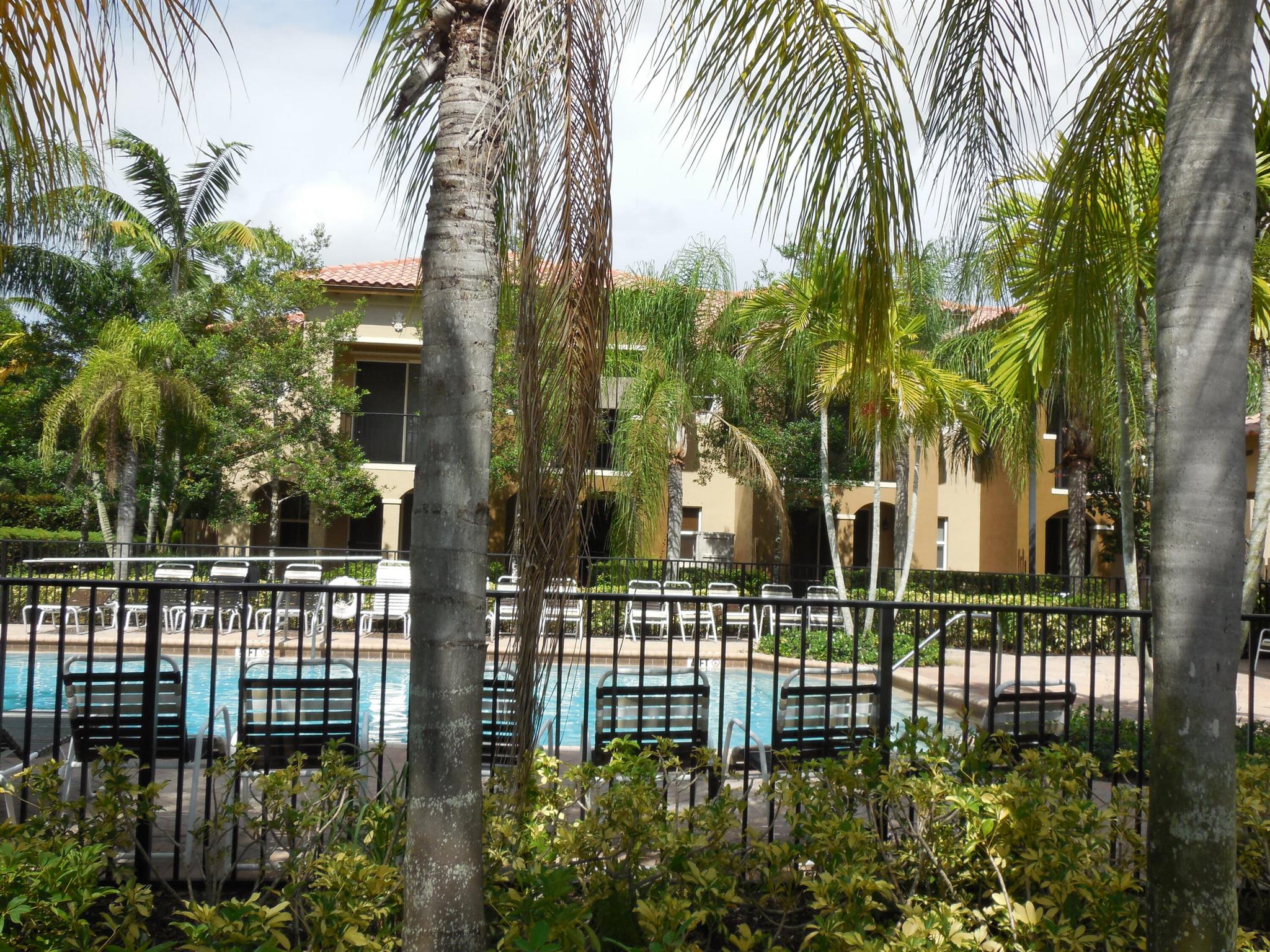 LINKS AT EMERALD DUNES - Residential