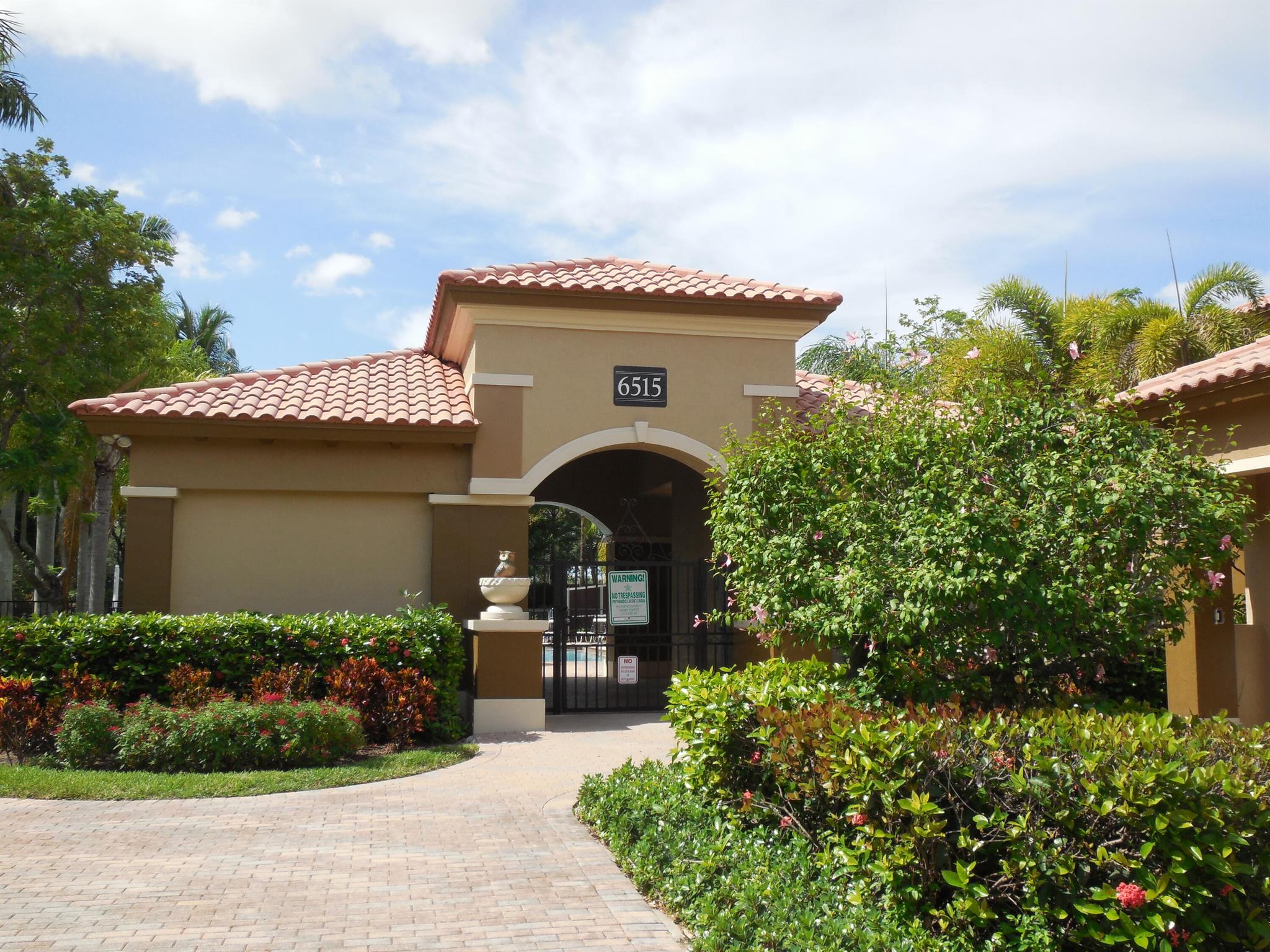 LINKS AT EMERALD DUNES - Residential