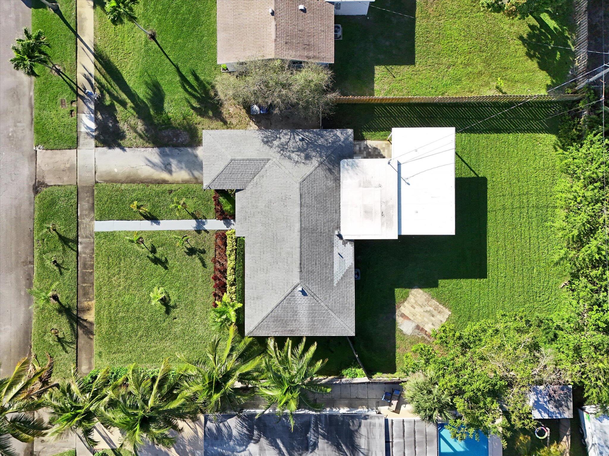 423 Hawthorne Drive