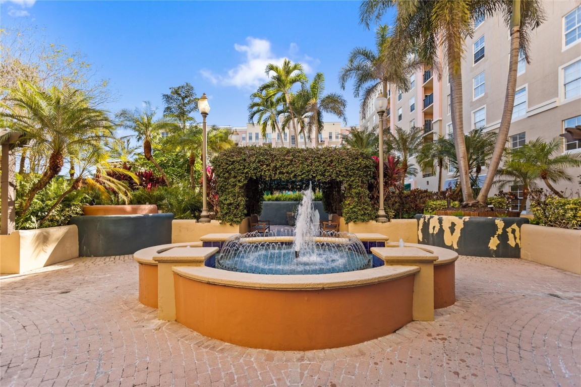 LAS OLAS BY THE RIVER CON - Residential