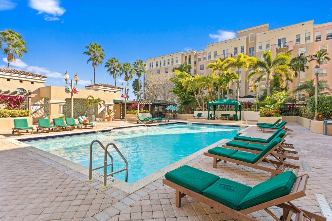 LAS OLAS BY THE RIVER CON - Residential