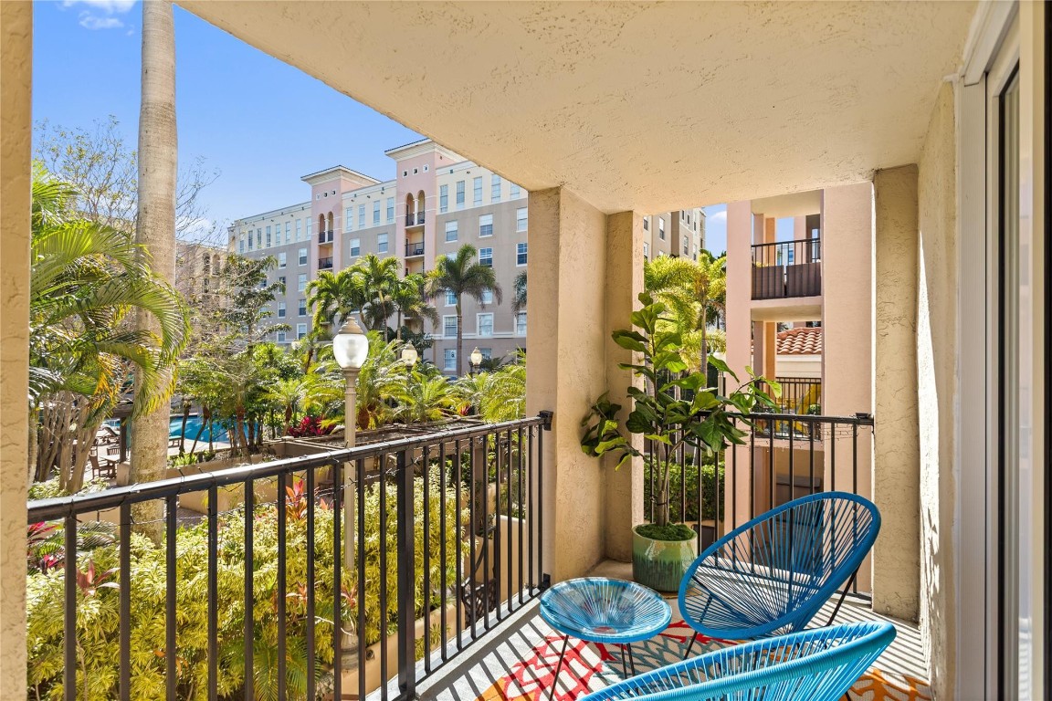 LAS OLAS BY THE RIVER CON - Residential