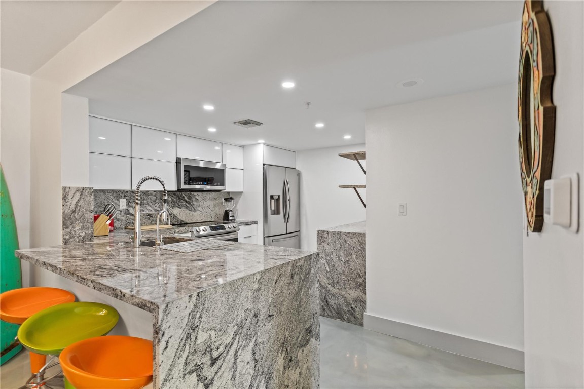 LAS OLAS BY THE RIVER CON - Residential